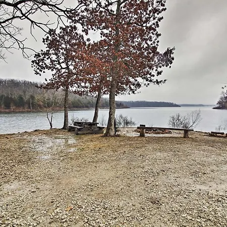 Rustic Stockton Lake Cabin Half Mile To Boat Ramp!